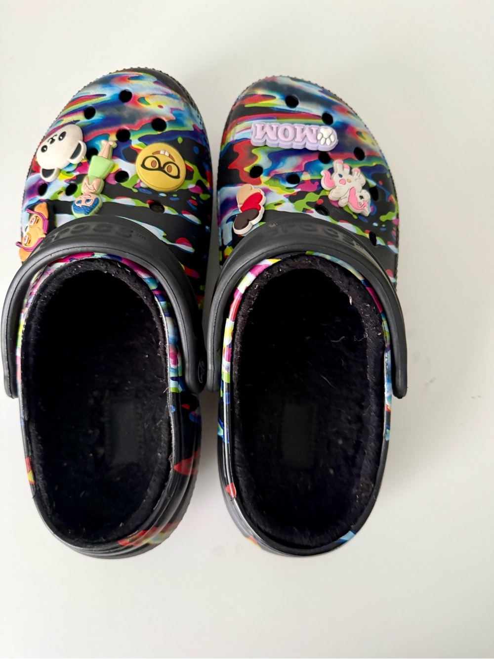 CROCS Women Multicolor Tie-Dye Fuzzy Lined Clogs with Charms